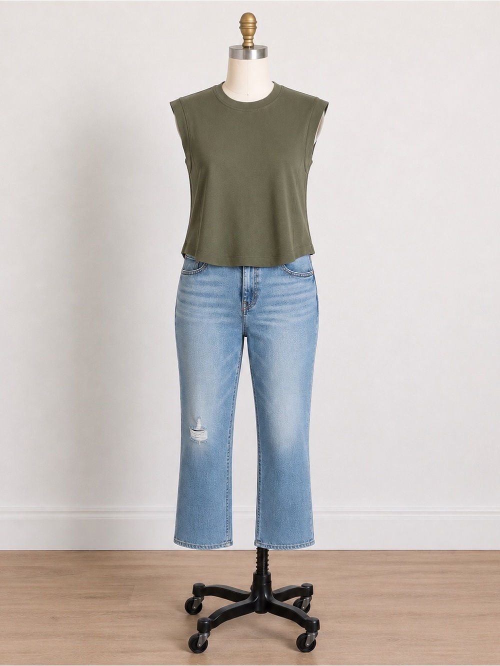 Evereve Olive Green Muscle Tank Top – XS